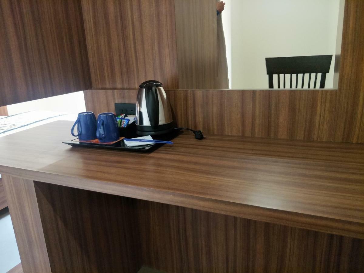 Kyriad Hotel Solapur By Othpl Exterior foto